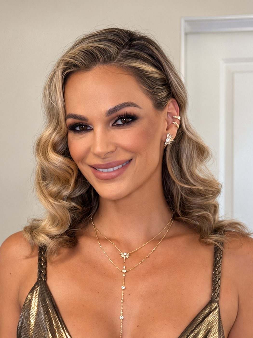 Red-carpet glam makeup by Xander Tang, soft smoky eye and glossy nude lip, Los Angeles